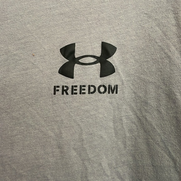 Men's gray UNDER ARMOUR "Freedom" loose fit t-shirt. Size XXL - Picture 2 of 5